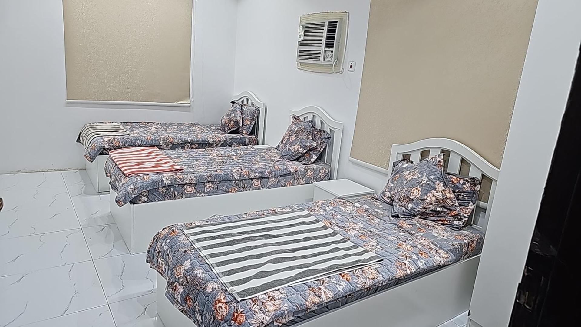 مفروشة رقم 1 تبعد عن الحرم النبوي الشريف 3 كم Apartment *